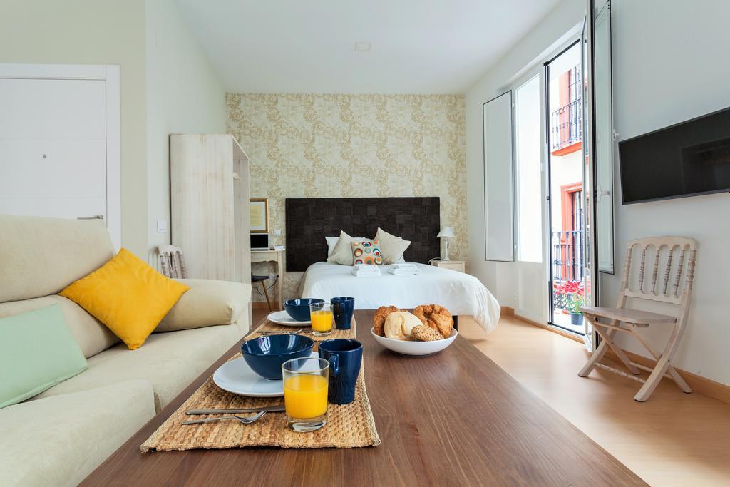 Hostly Acetres 1A Loft In City Center, Comunal Terrace, Fibre,Parking Optional Sevilla Exterior foto